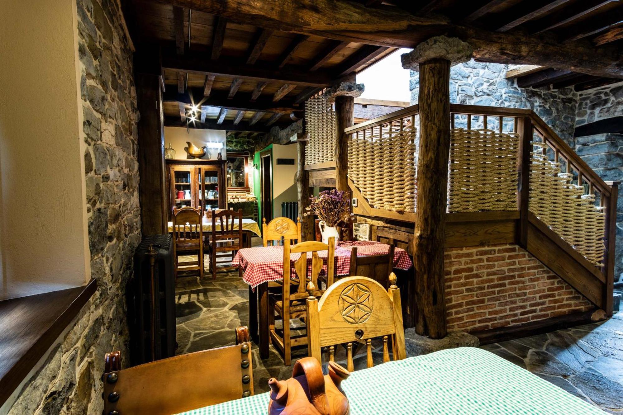 Casona de El Castañíu Serrapio Exterior foto
