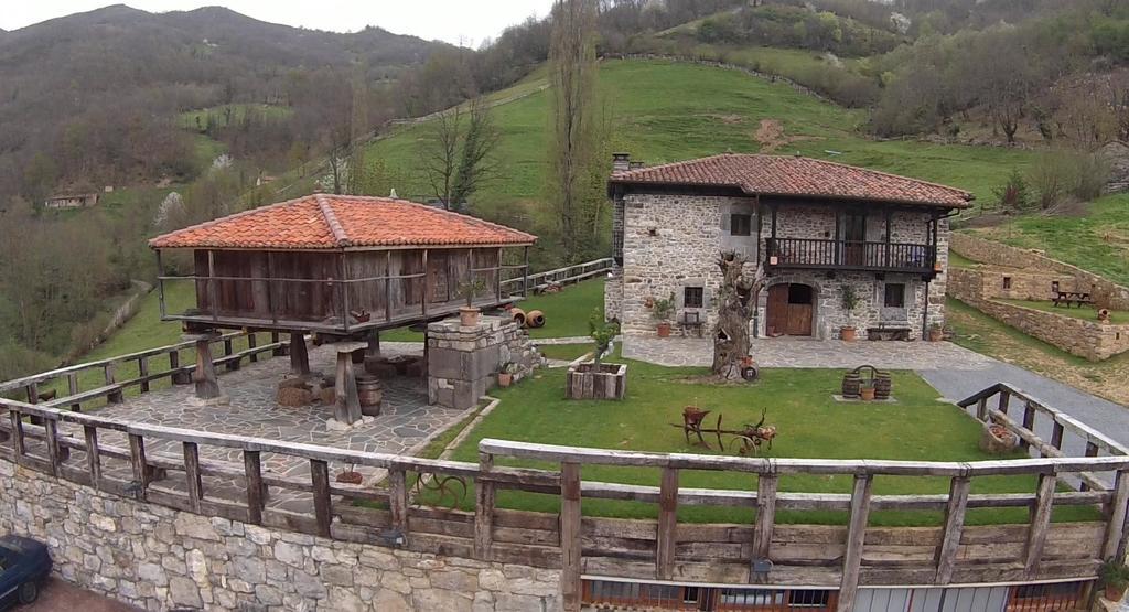 Casona de El Castañíu Serrapio Exterior foto