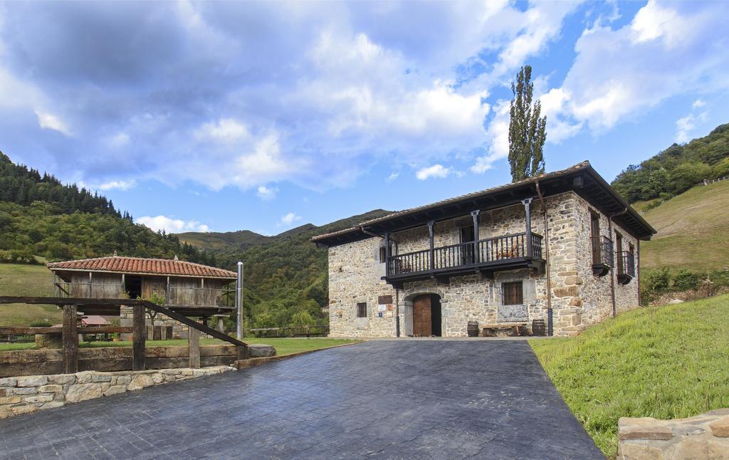 Casona de El Castañíu Serrapio Exterior foto
