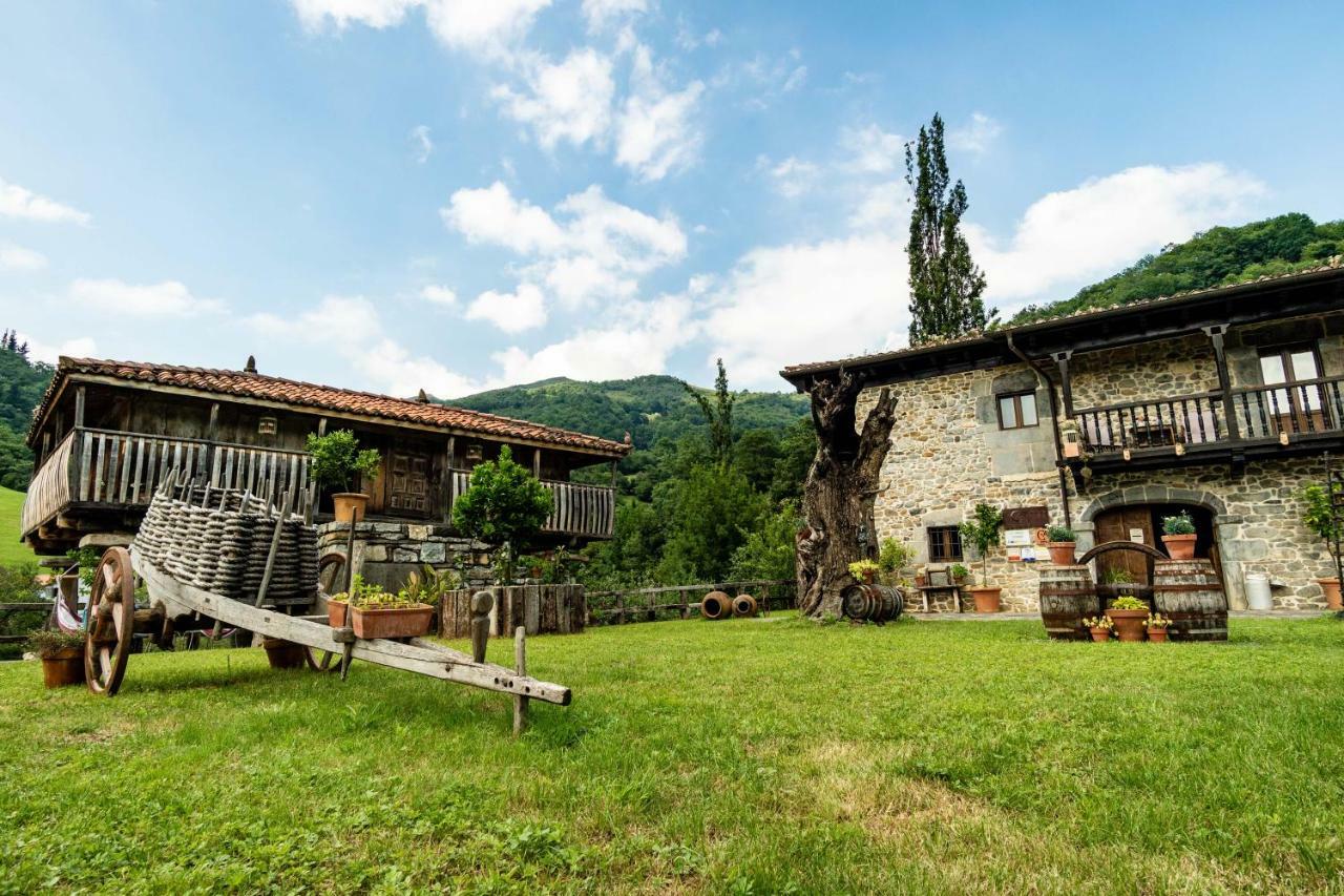 Casona de El Castañíu Serrapio Exterior foto